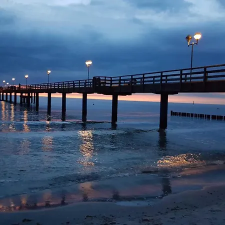 Strandgefluester - Modernes Mit Ostsee- Und Boddenblick *