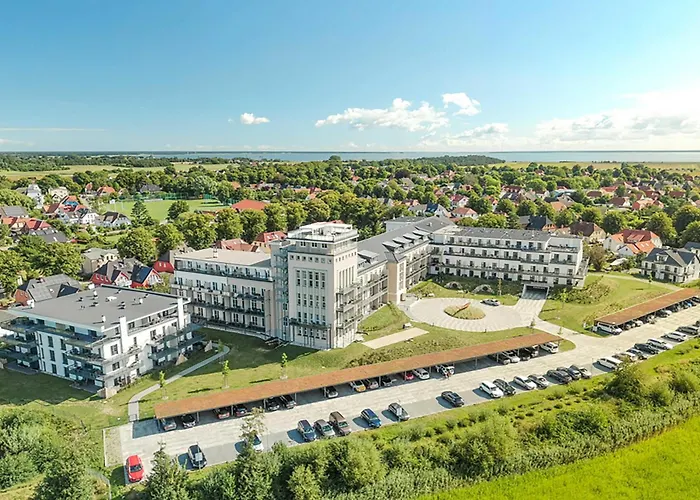 Strandgefluester - Modernes Mit Ostsee- Und Boddenblick